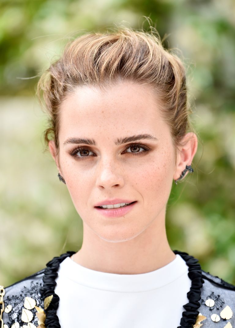 Emma Watson: Το νέο της κούρεμα μάς θυμίζει το iconic pixie της Twiggy 2