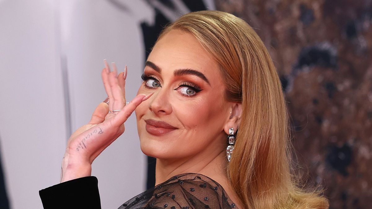 Η Adele ανακοίνωσε πως θα κάνει ένα μικρό διάλειμμα από τη μουσική