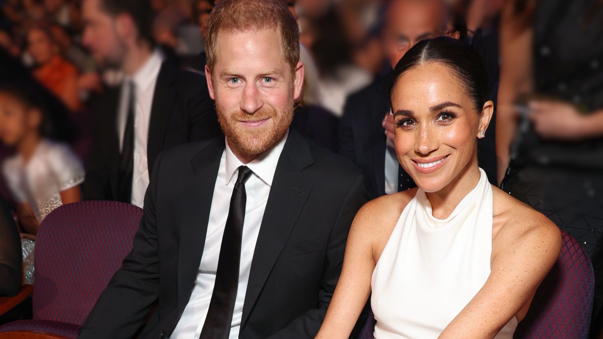 Η κομψή εμφάνιση της Meghan Markle με το πιο γοητευτικό φόρεμα του καλοκαιριού 1