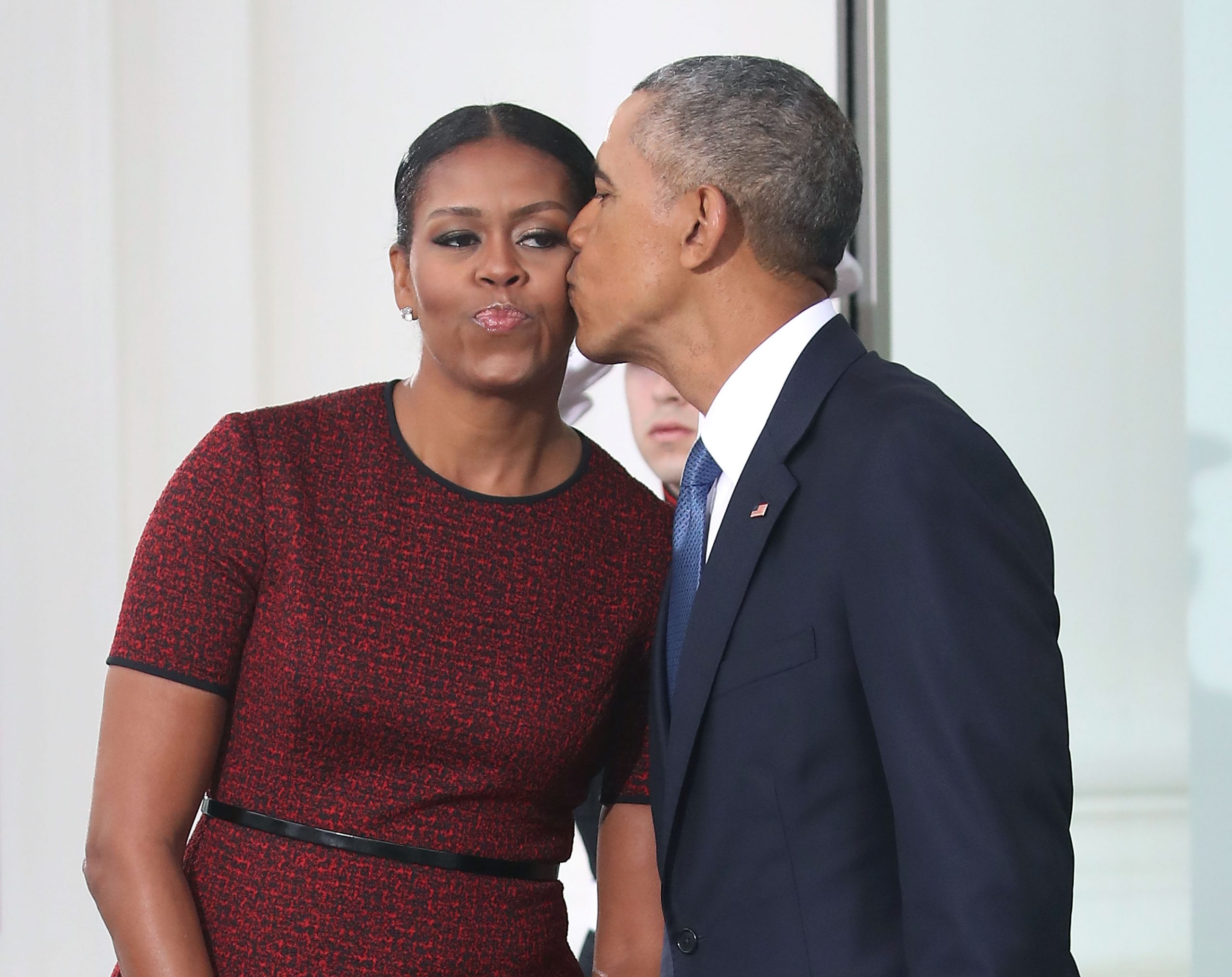 Michelle & Barack Obama: Κλείνουν 32 χρόνια γάμου και το γιορτάζουν με τέχνη 2