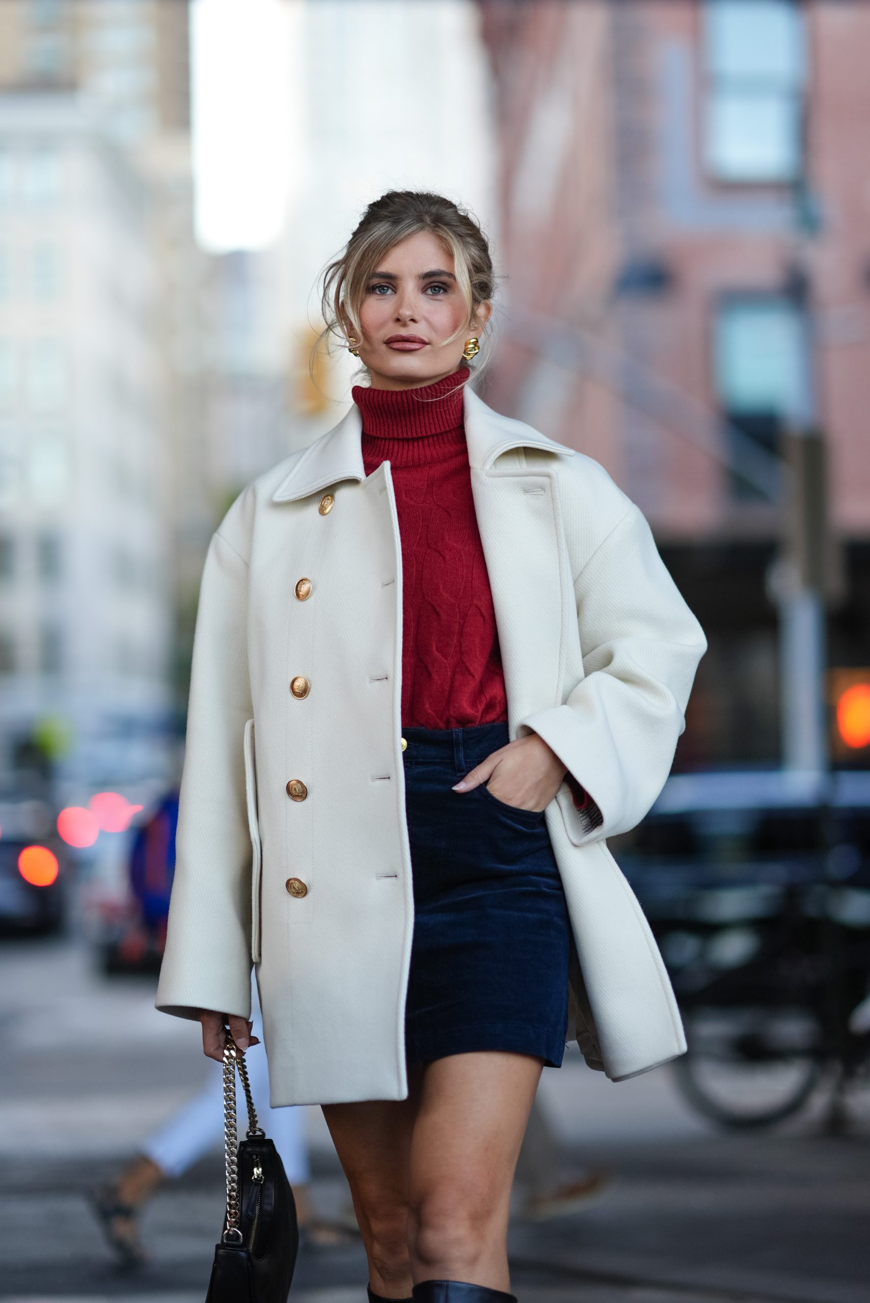 NYFW: Τα looks που ξεχώρισαν στο κατά τ’ άλλα άτονο street style 8