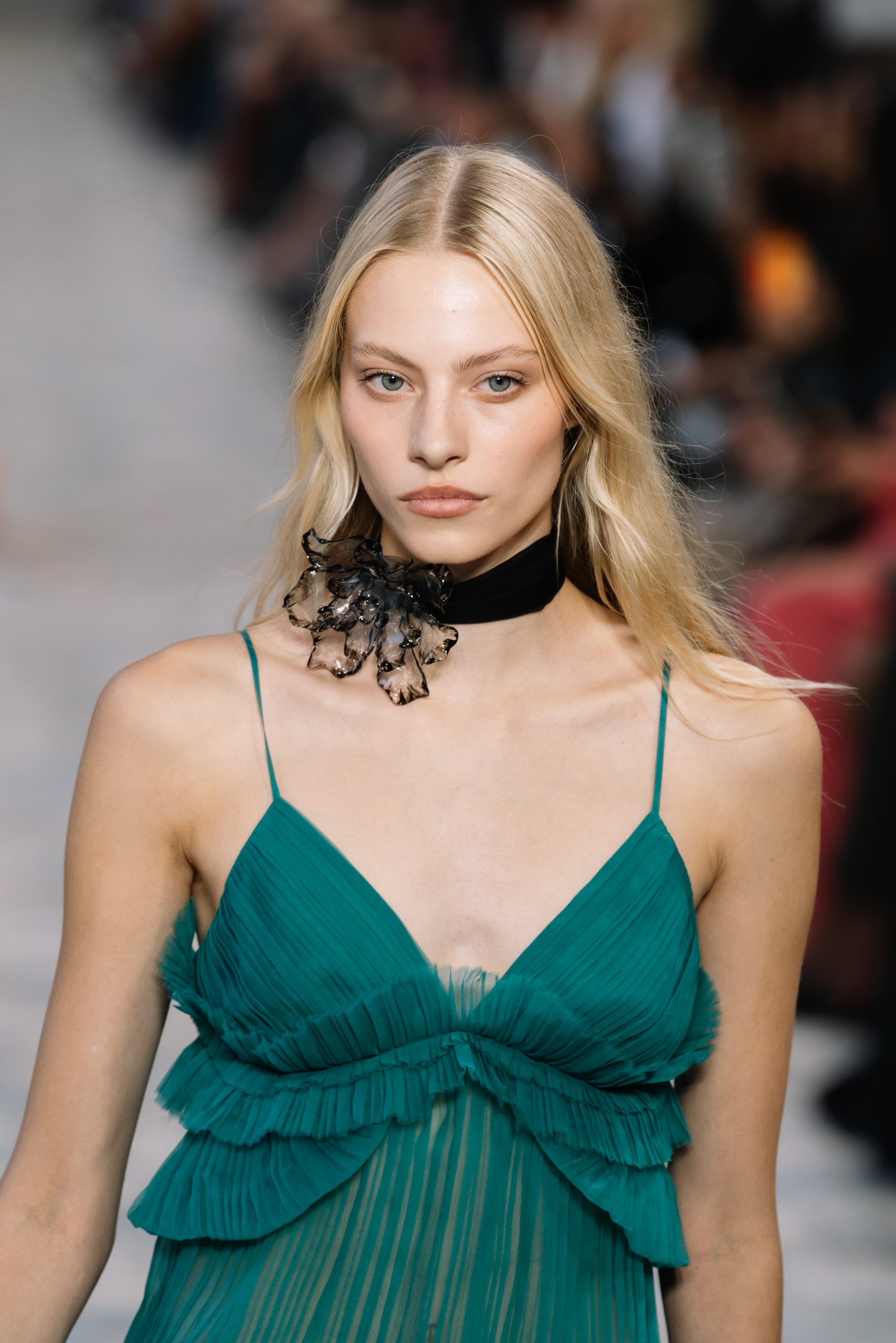 Milan Fashion Week: Τα make up looks στο show της Alberta Ferretti έχουν τις πιο φυσικές αποχρώσεις και αποπνέουν ρομαντισμό 4