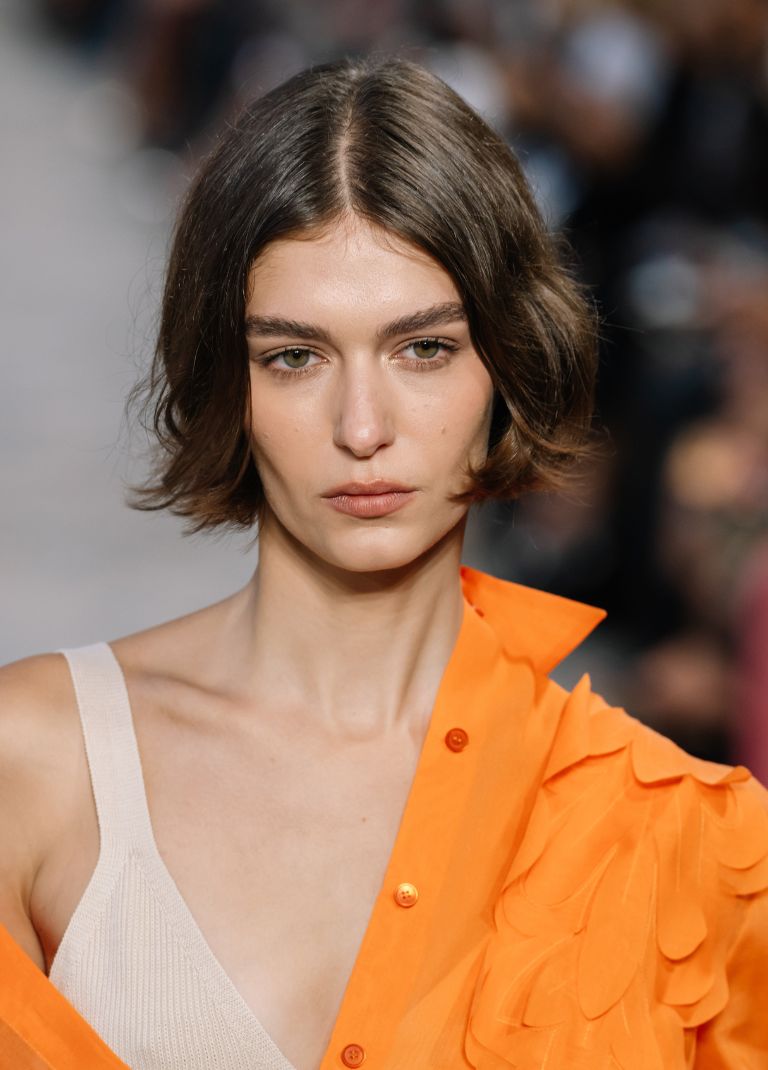 Milan Fashion Week: Τα make up looks στο show της Alberta Ferretti έχουν τις πιο φυσικές αποχρώσεις και αποπνέουν ρομαντισμό 2