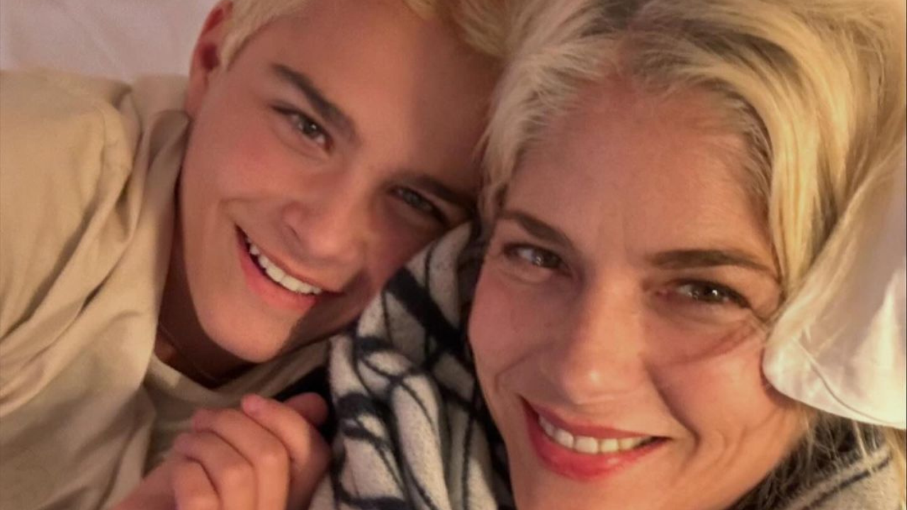 Selma Blair: Η σπάνια φωτογραφία με τον 13χρονο γιο της στο πρώτο τους ταξίδι στο Παρίσι 1