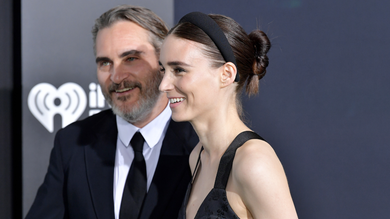 Rooney Mara – Joaquin Phoenix: Παντρεύτηκαν μυστικά; Η στιγμή που το αποκάλυψε κατά λάθος ο διάσημος ηθοποιός 1